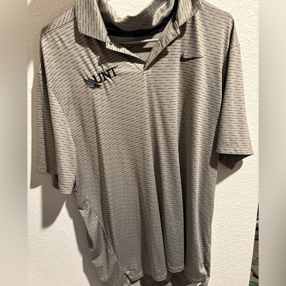 Nike Gray Striped Men's Shirt